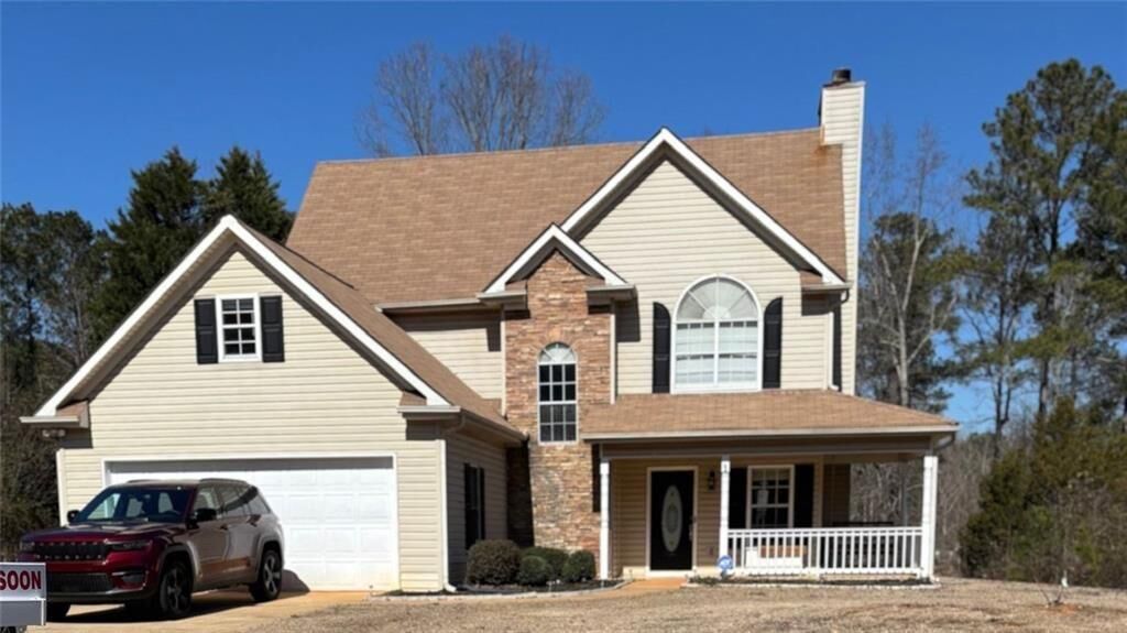 Property Photo: 190 The Falls Boulevard GA 30016