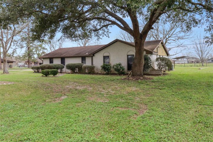 Property Photo: 9707 Fm 524 Road TX 77480