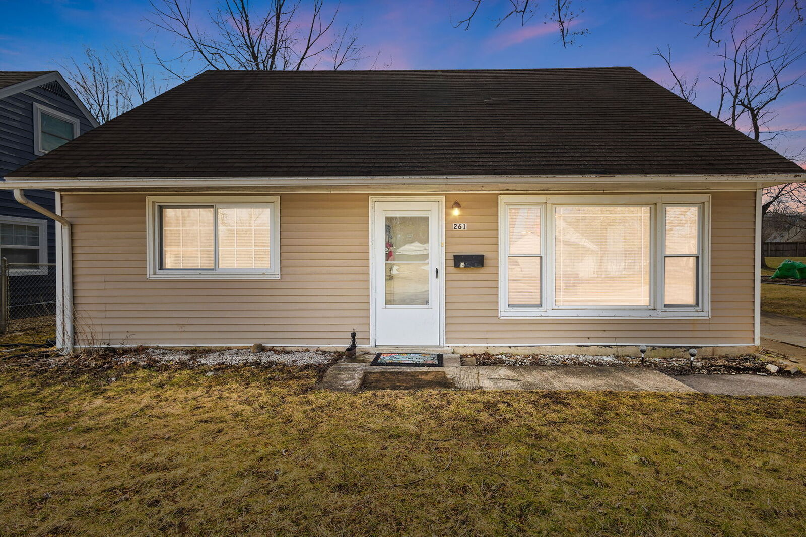 Property Photo: 261 Arrowhead Street IL 60466