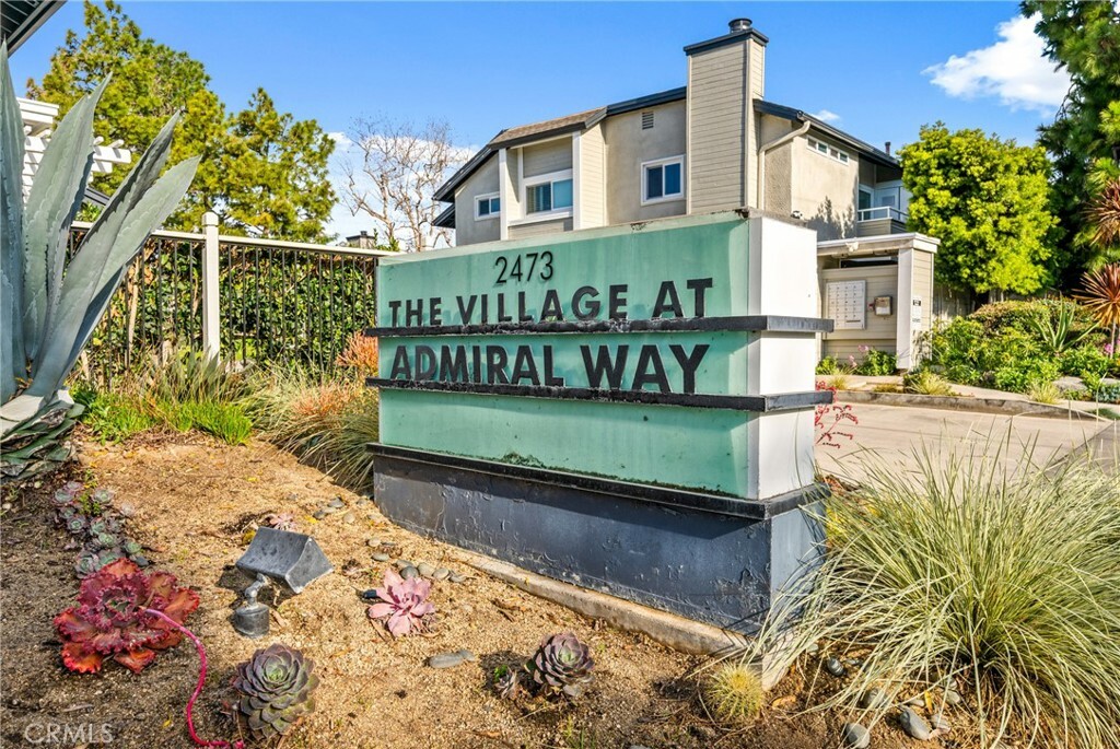 Property Photo:  189 Admiral Way  CA 92627 