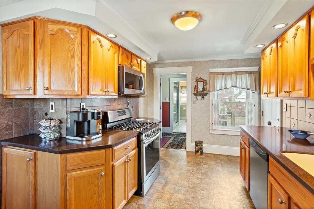 179 Varnum Avenue 2  Lowell MA 01854 photo