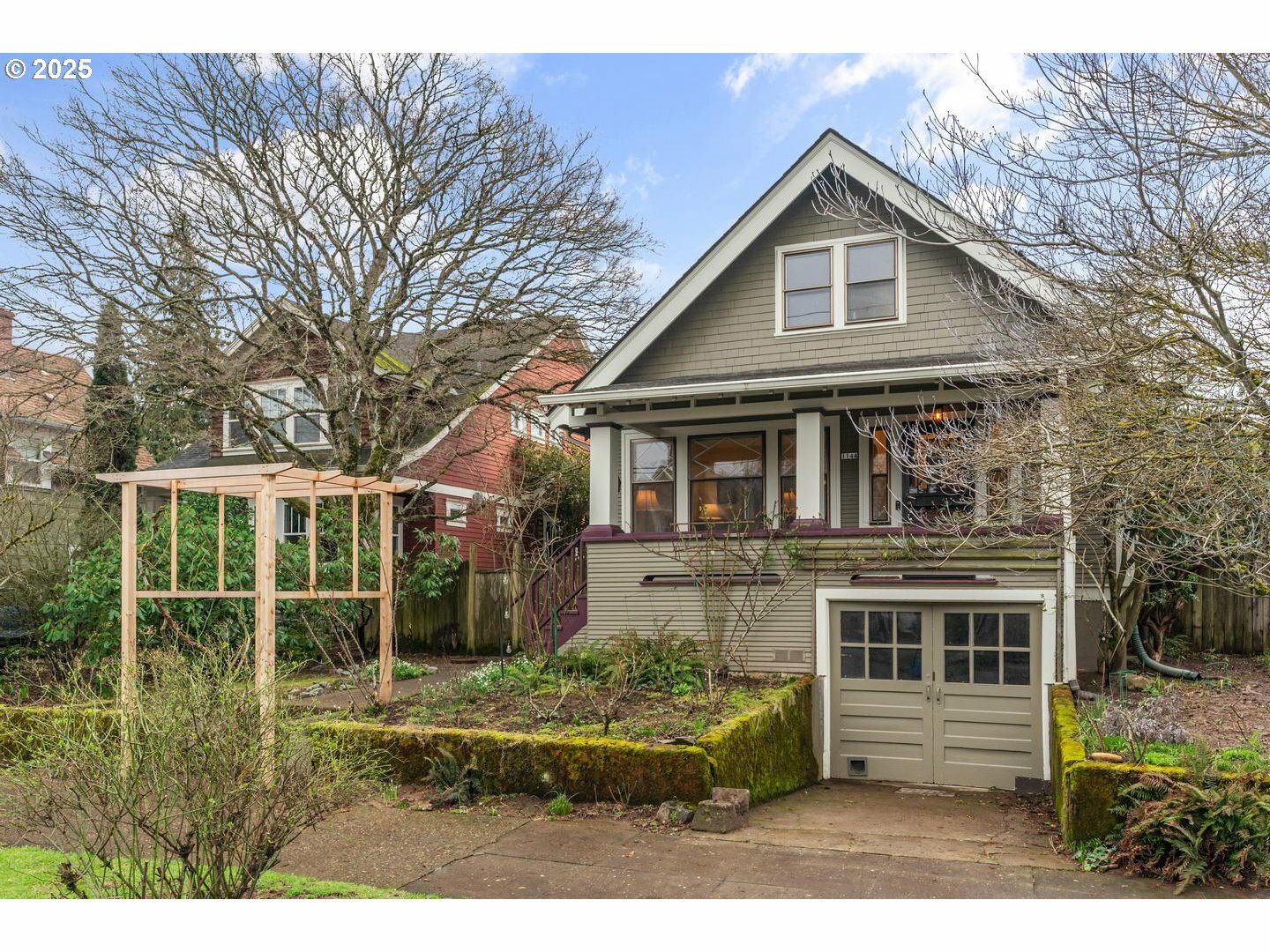 Property Photo: 1144 SE Nehalem St OR 97202