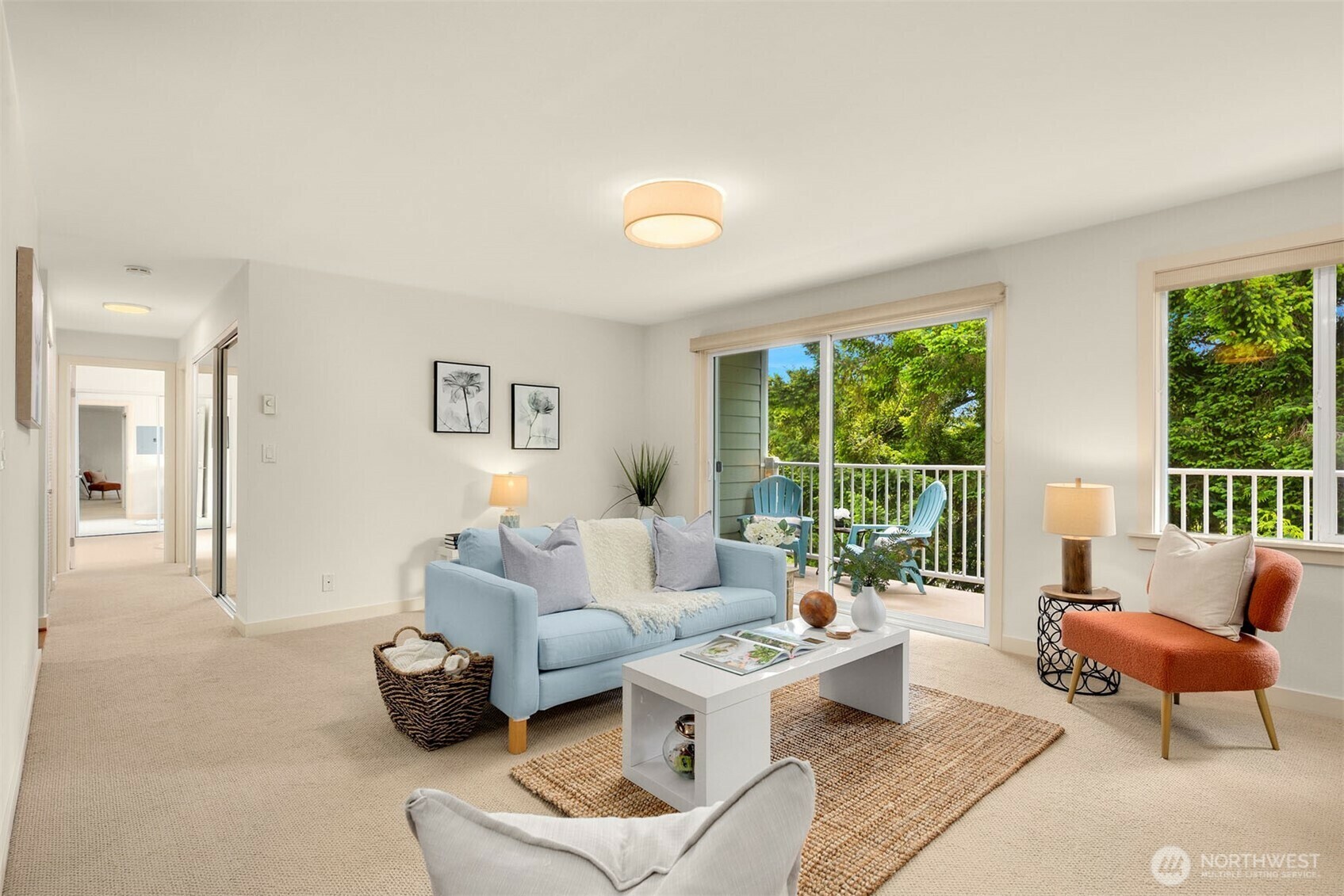 Property Photo: 960 5th Avenue S 205 WA 98020