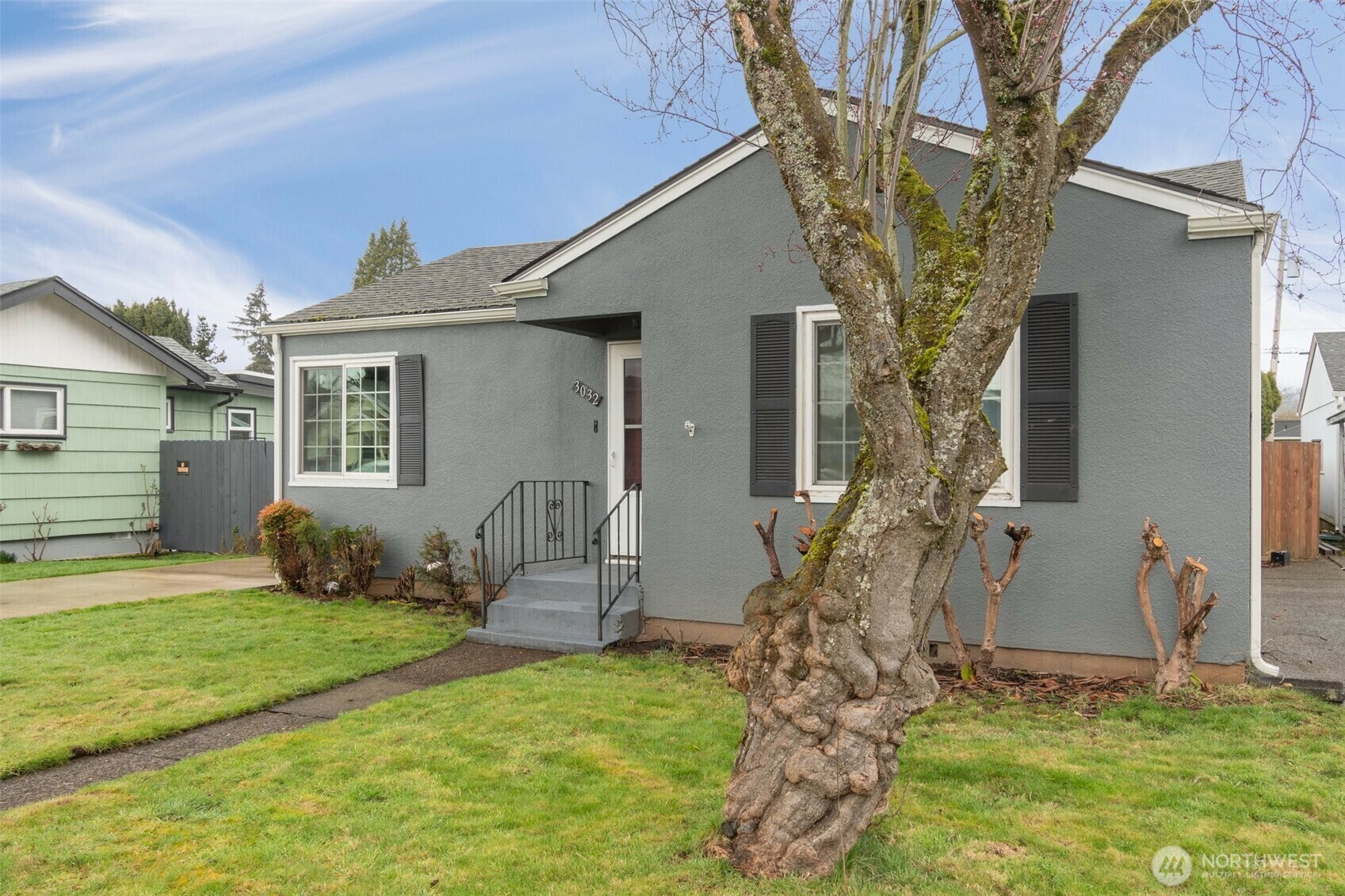 Property Photo:  3032  Garfield Street  WA 98632 