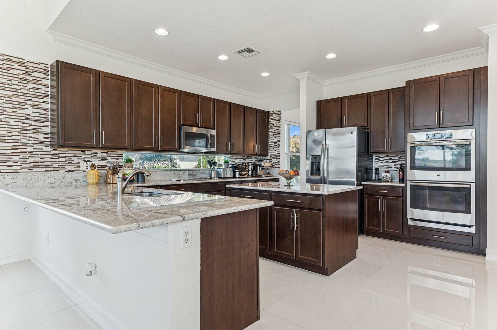 Property Photo: 7733 Maywood Crest Drive FL 33412