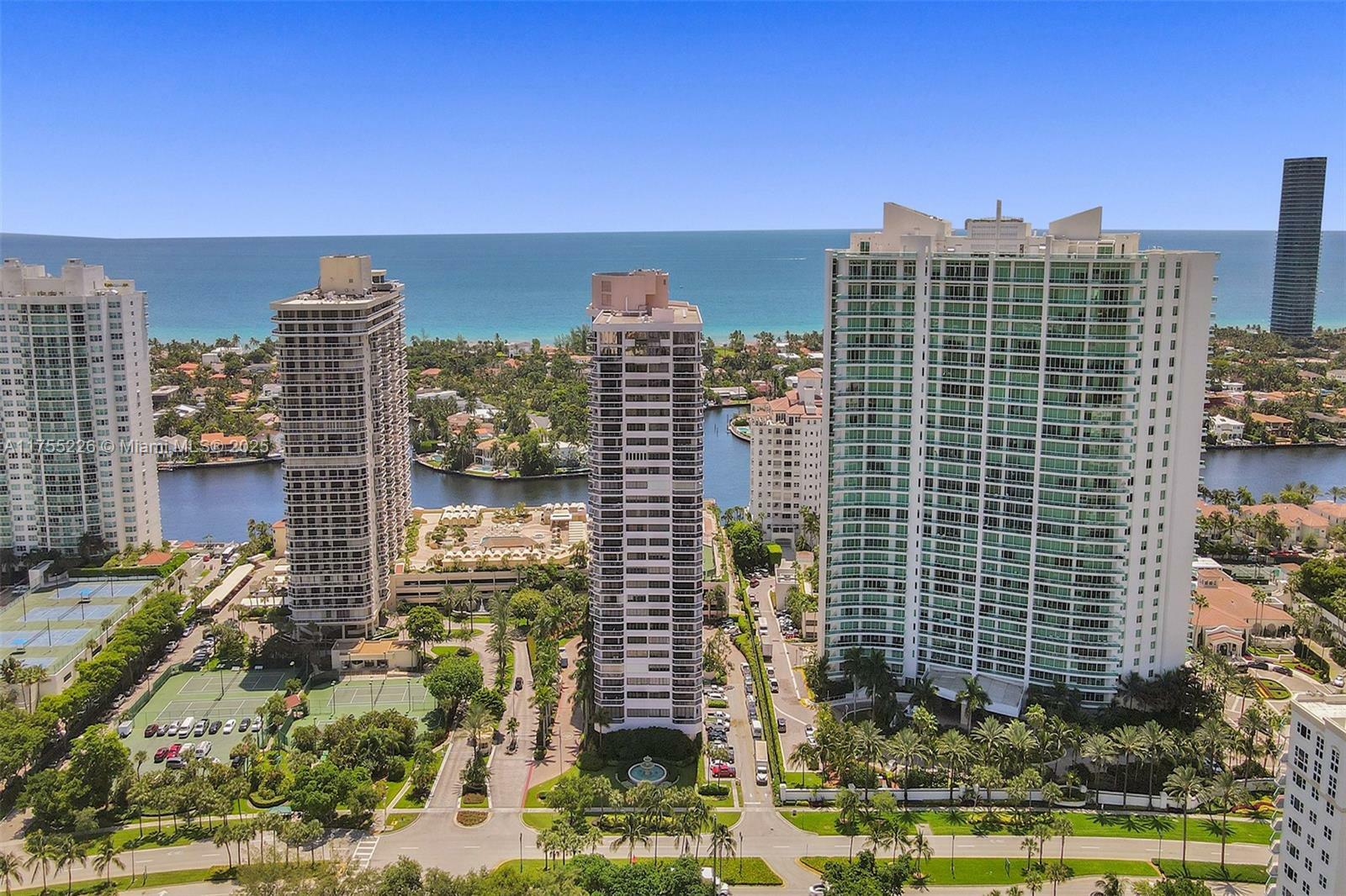 Property Photo: 20185 E Country Club Dr 1109 FL 33180