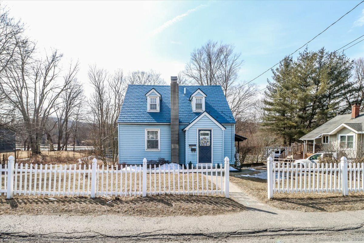 129 Housatonic Avenue  New Milford CT 06776 photo