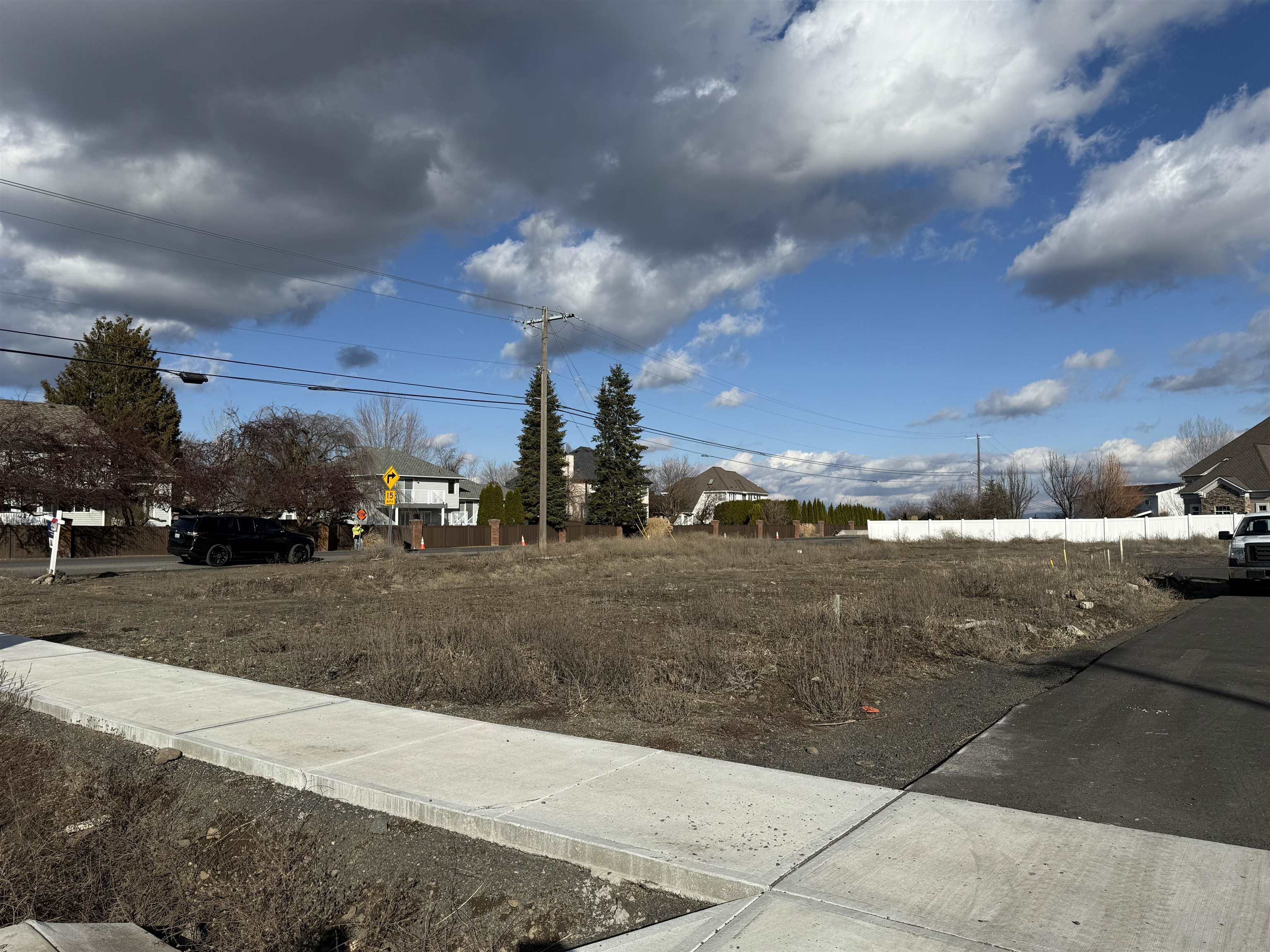 Property Photo: 8616 W Panorama Dr WA 99208