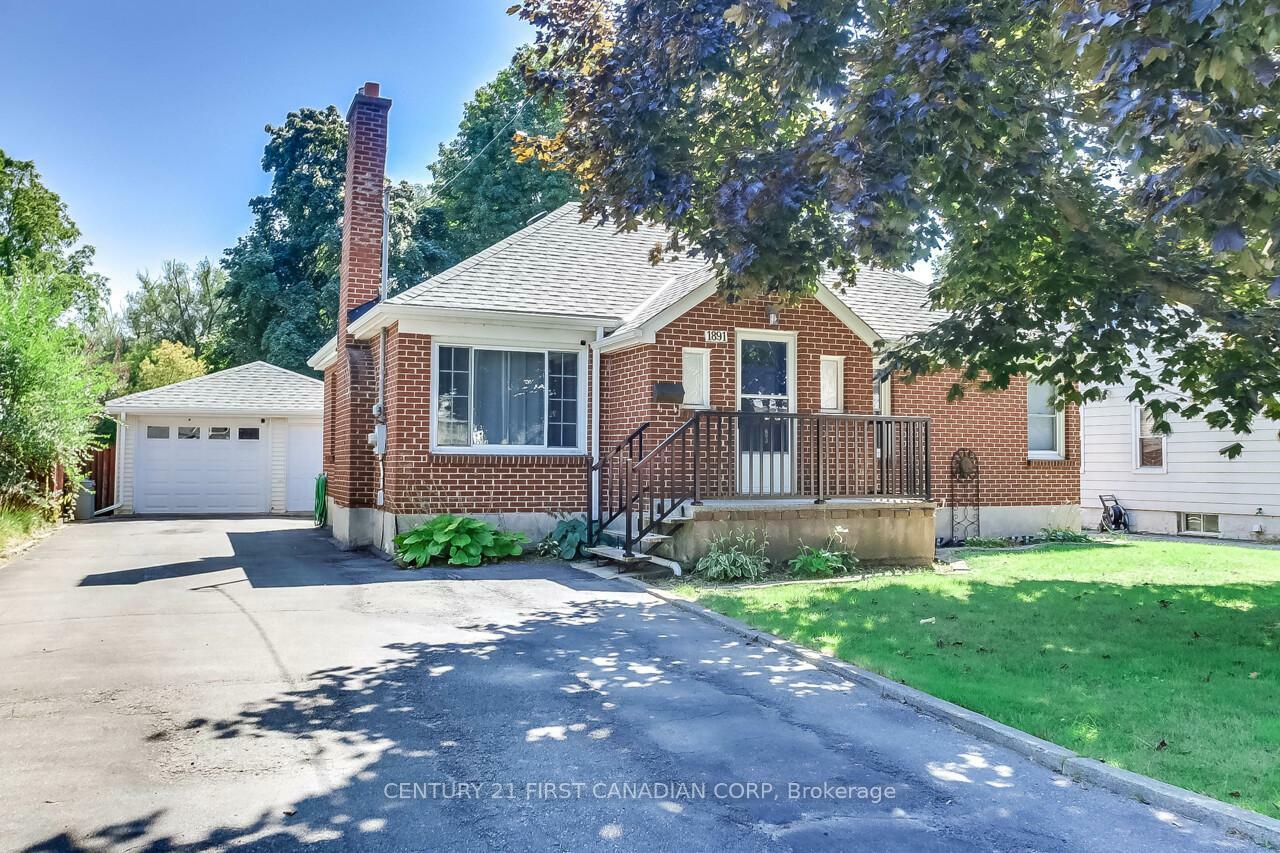 Property Photo: 1891 Parkhurst Avenue ON N5V 2C4