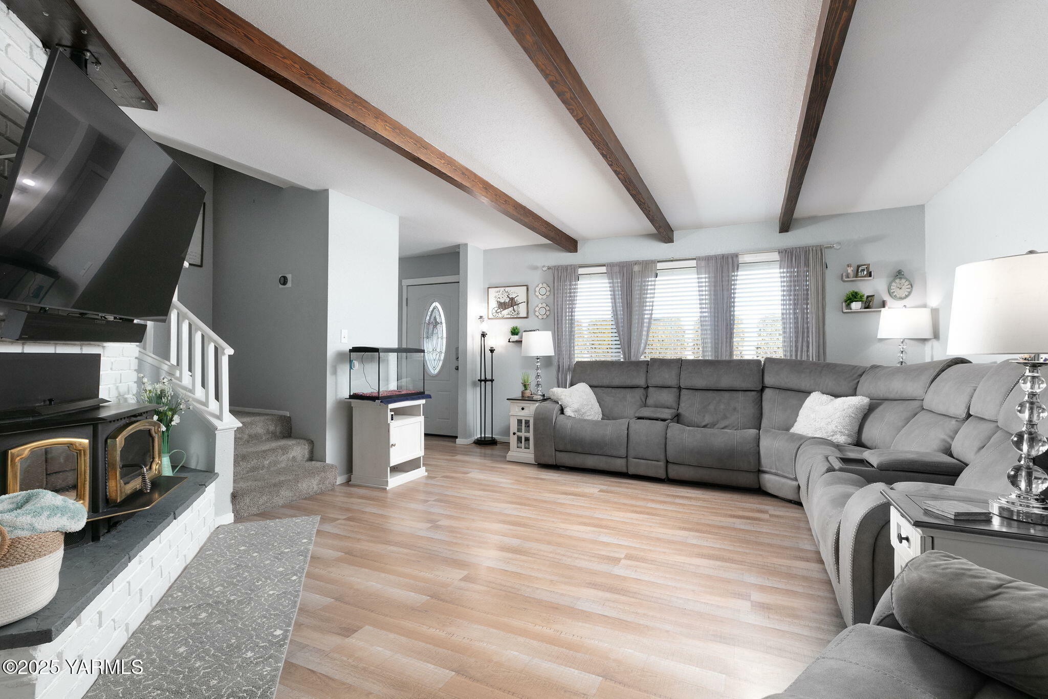 Property Photo:  3006 Englewood Ave 32  WA 98902 