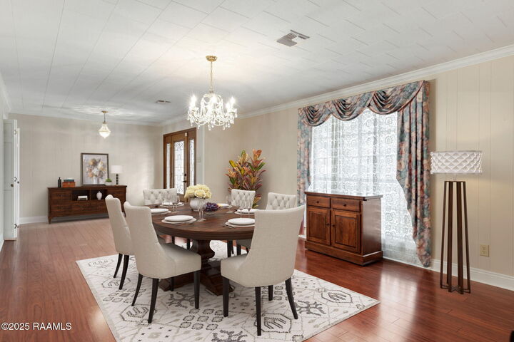 Property Photo:  201 Saxon Drive  LA 70508 