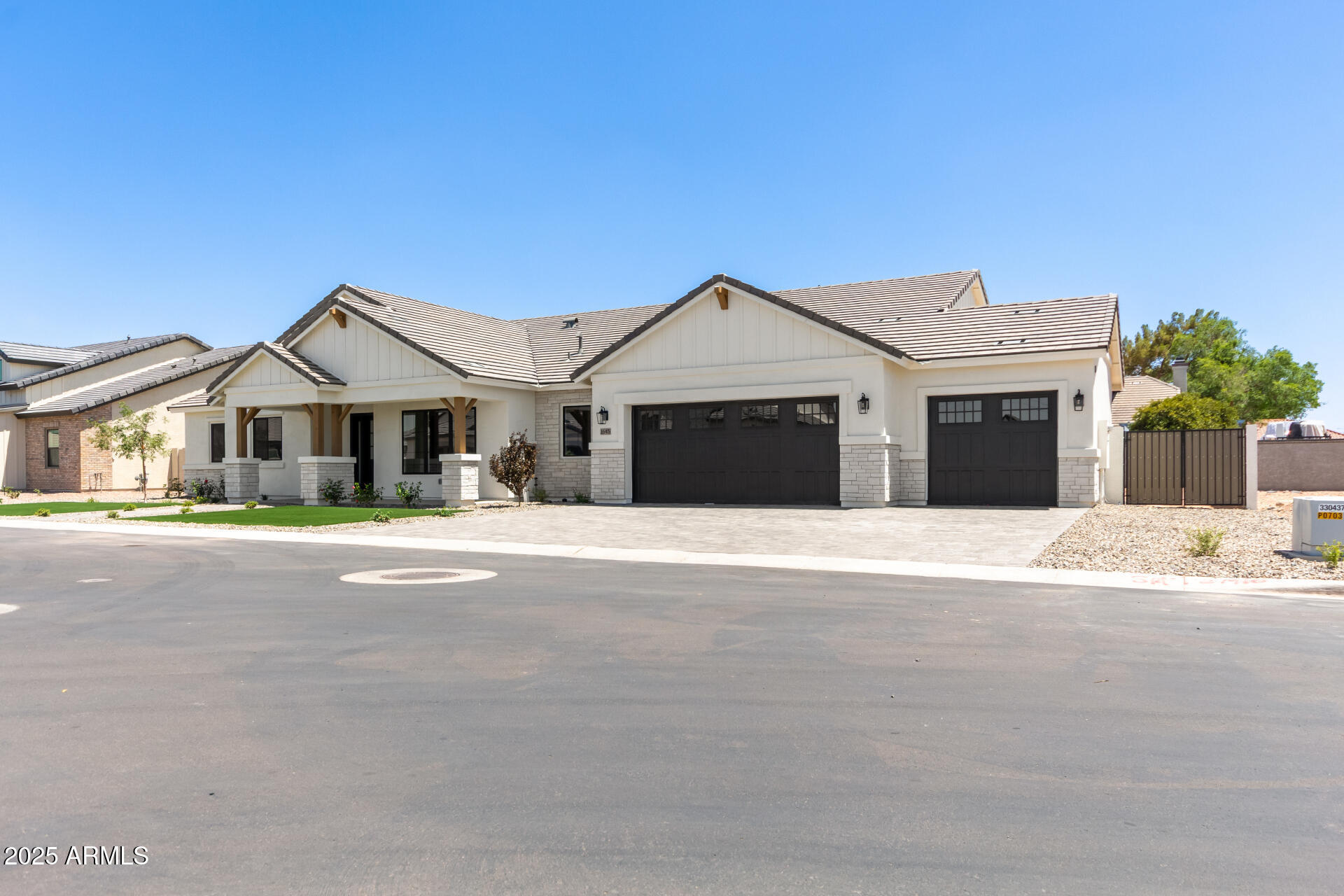 Property Photo: 1645 E Minton Street AZ 85203
