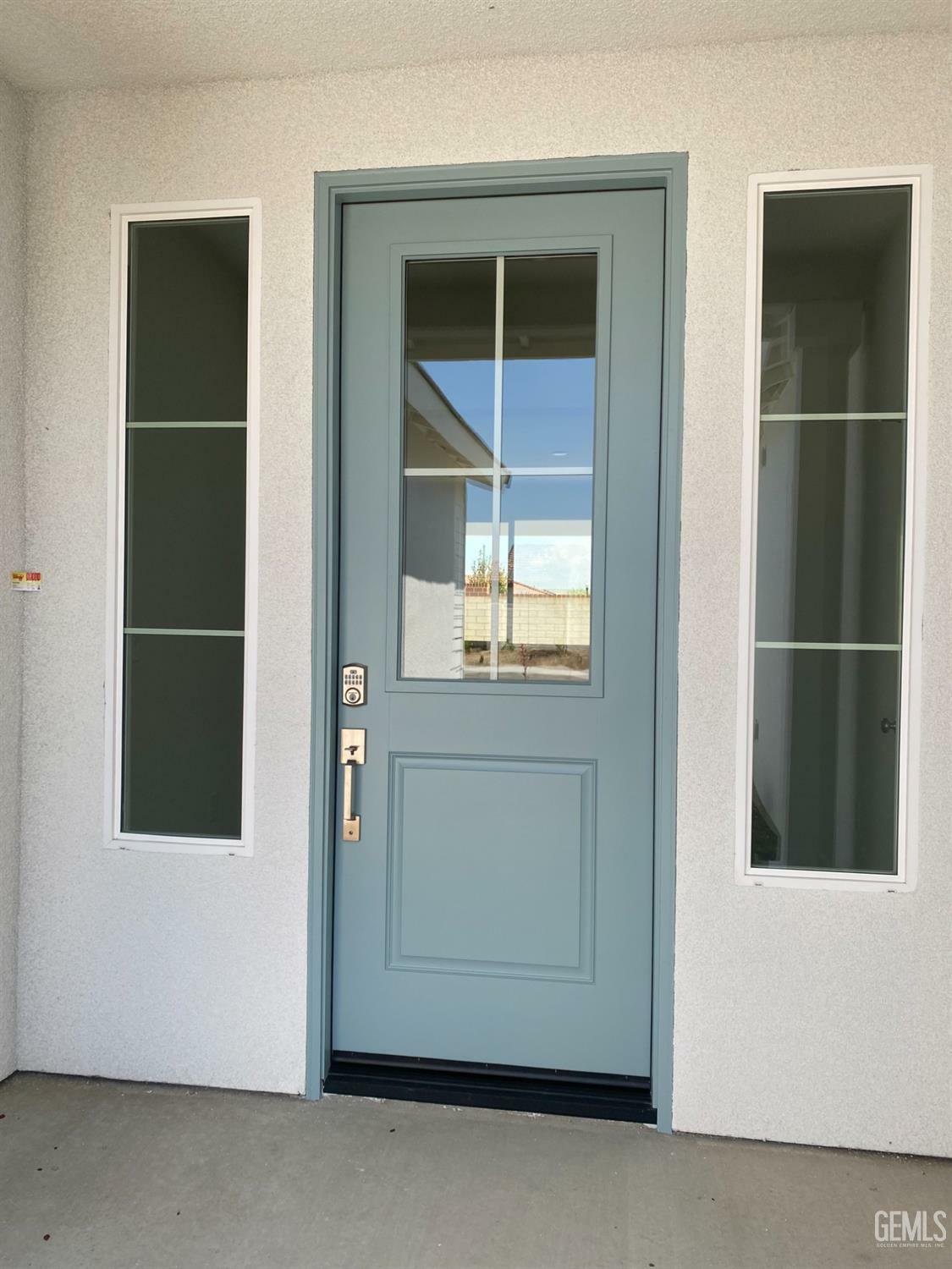 Property Photo: 3900 Nayree Lane CA 93311