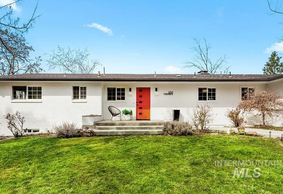 Property Photo: 2817 N Heather Pl ID 83702
