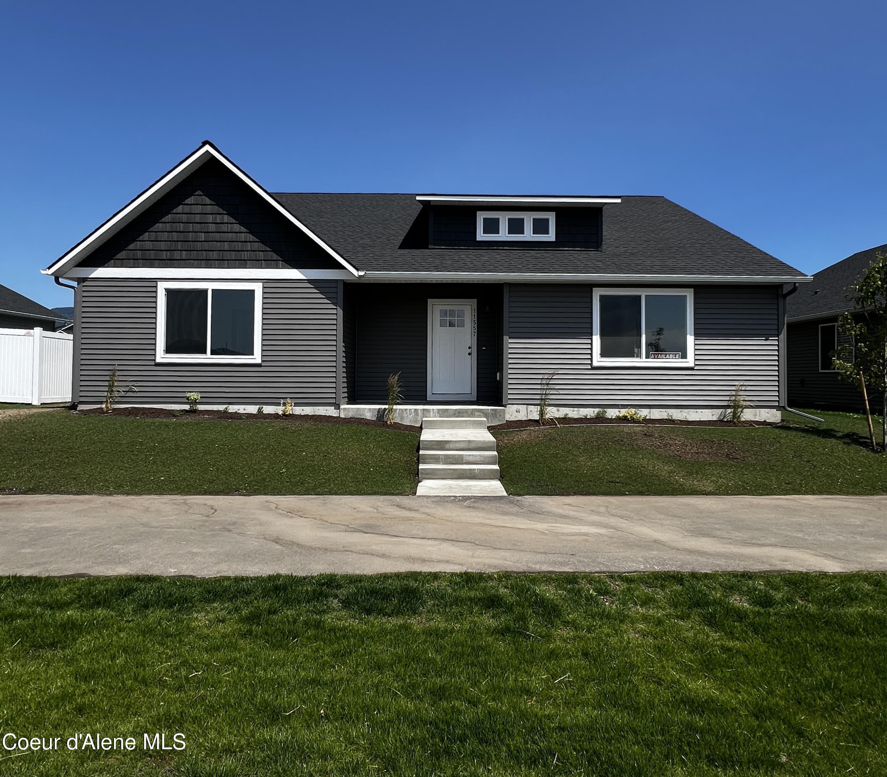 Property Photo:  11557 N Railway Ave  ID 83858 