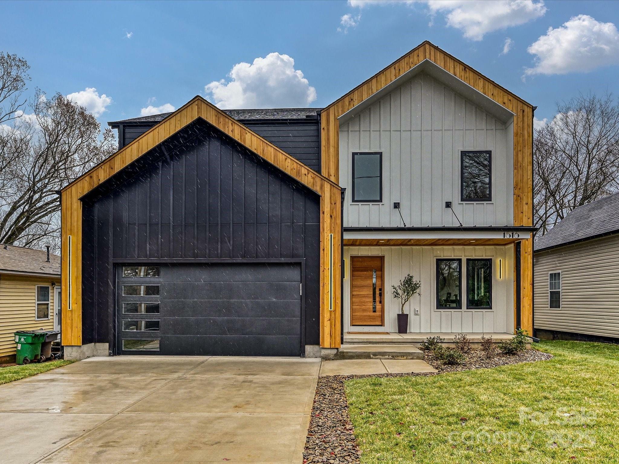 1516 N Caldwell Street  Charlotte NC 28206 photo