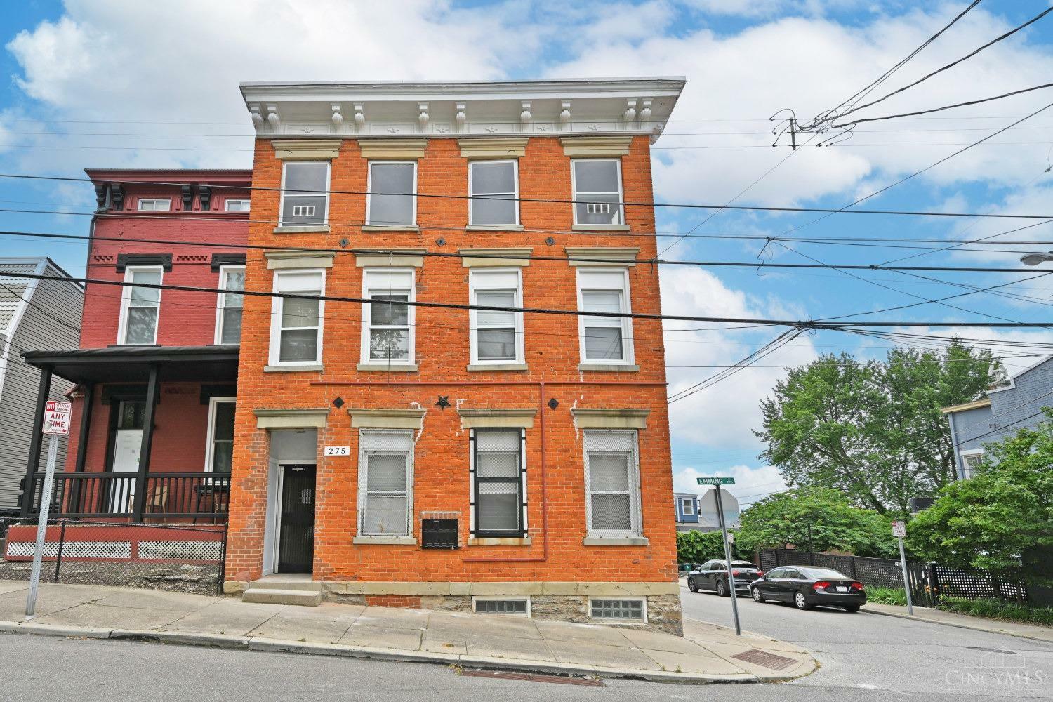 Property Photo: 2162 Stratford Avenue OH 45219