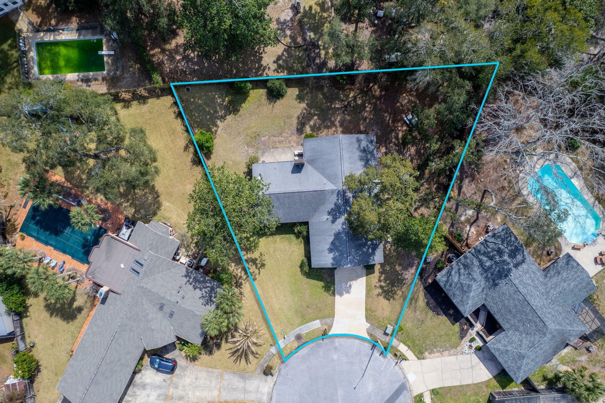 Property Photo: 510 Sioux Circle FL 32547
