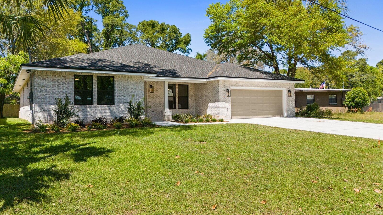Property Photo:  85 NE Laurie Drive  FL 32548 