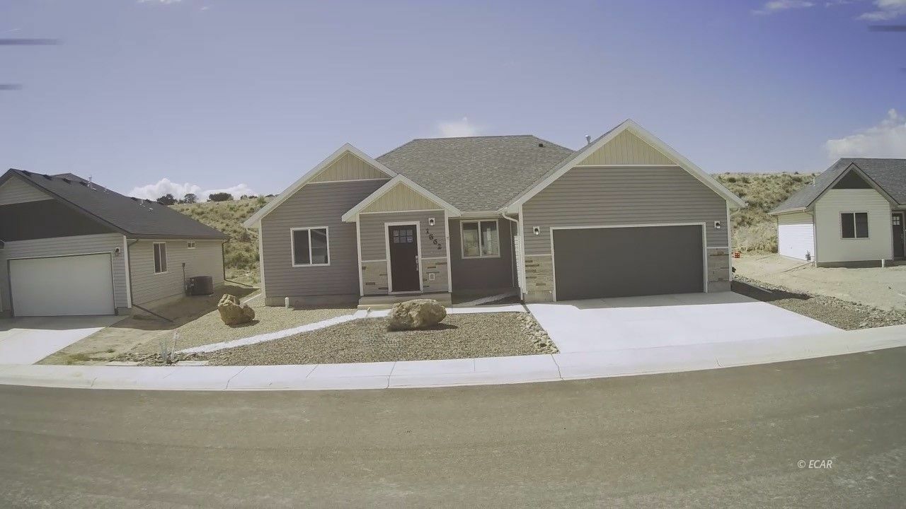 Property Photo: 1862 Deerfield Way NV 89801
