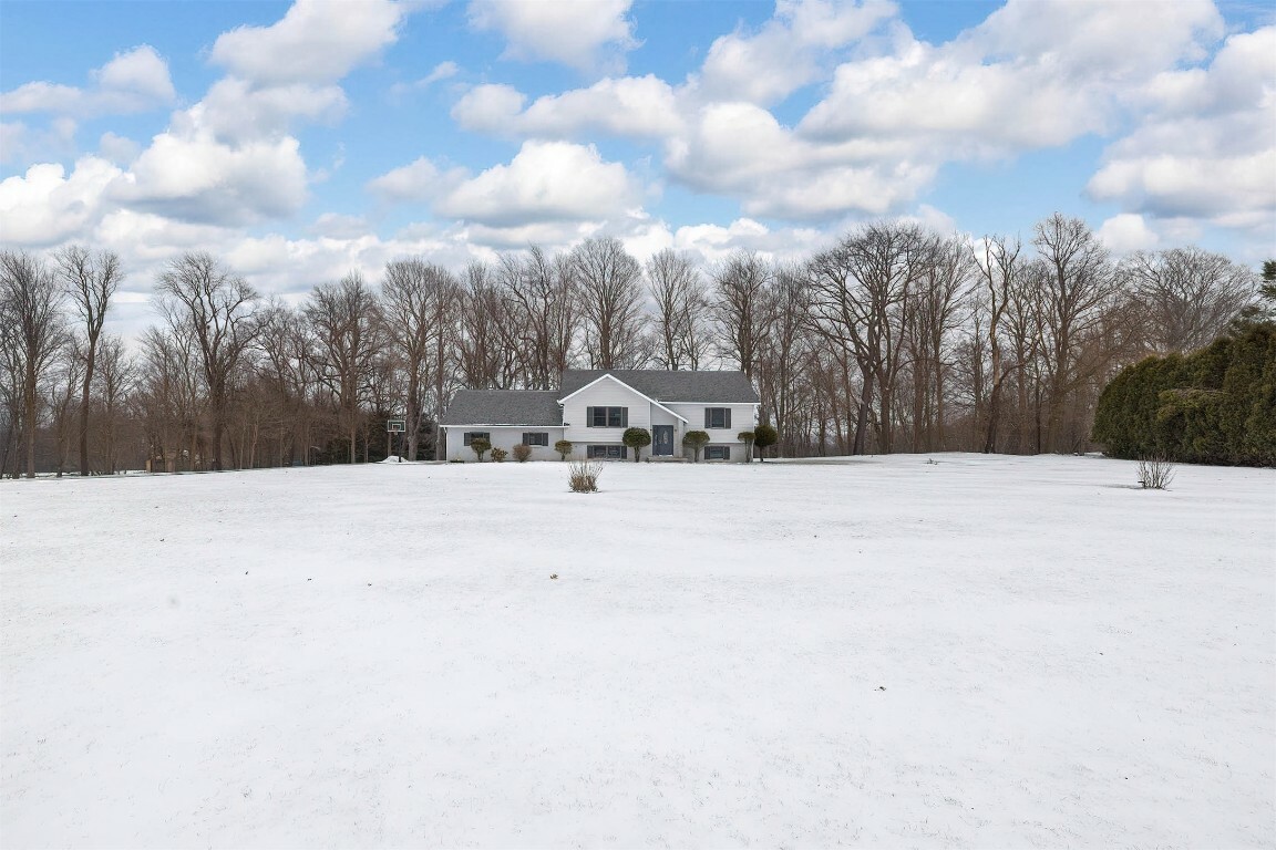 Property Photo:  10313 Lakeview Lane  PA 16417 