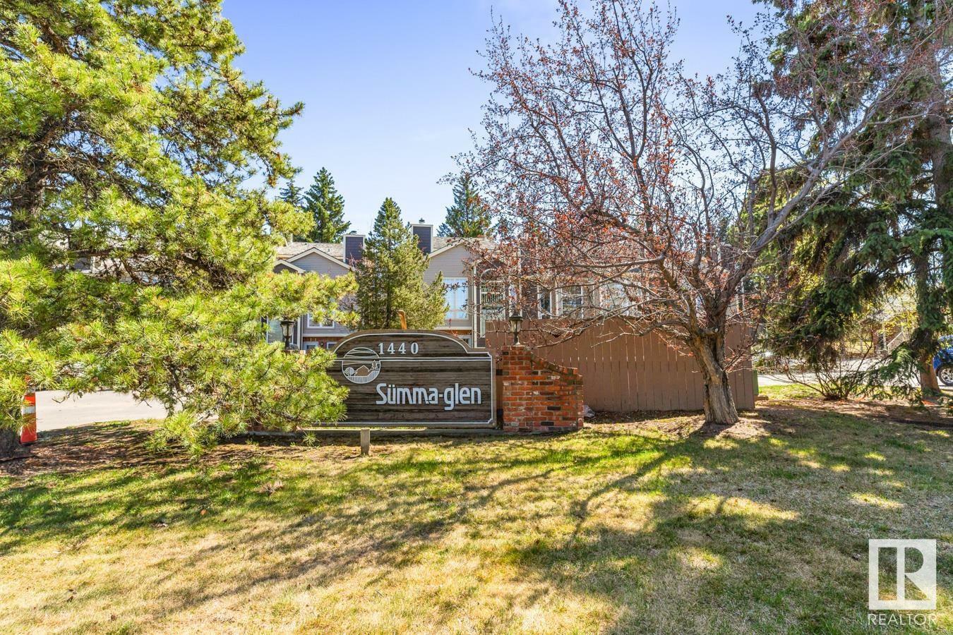 Property Photo: 1440 Sherwood Drive 2 AB T8A 4W3