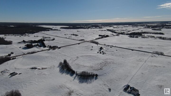 Property Photo: Twp 540 Range Rd 212 AB T6K 3K8