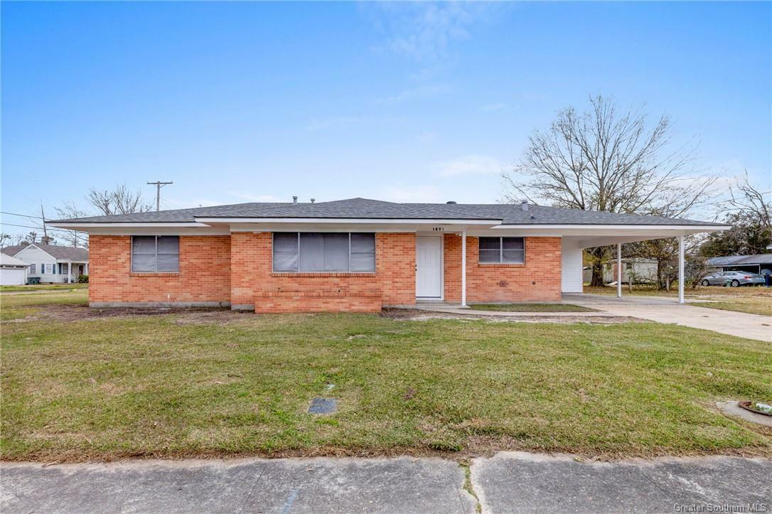 Property Photo:  1801 Moss Street  LA 70601 