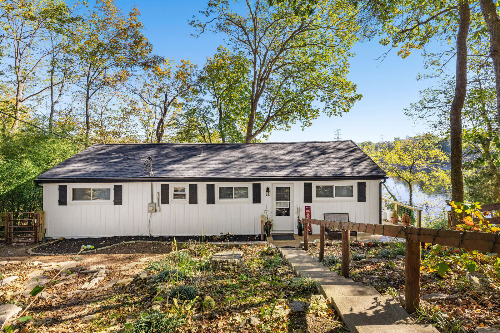 Property Photo: 683 Hardin Heights Road KY 40330