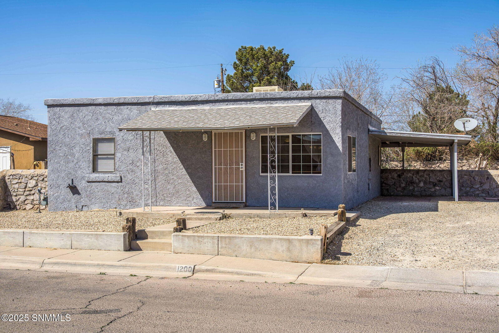 Property Photo:  1200 Palmer Road  NM 88001 
