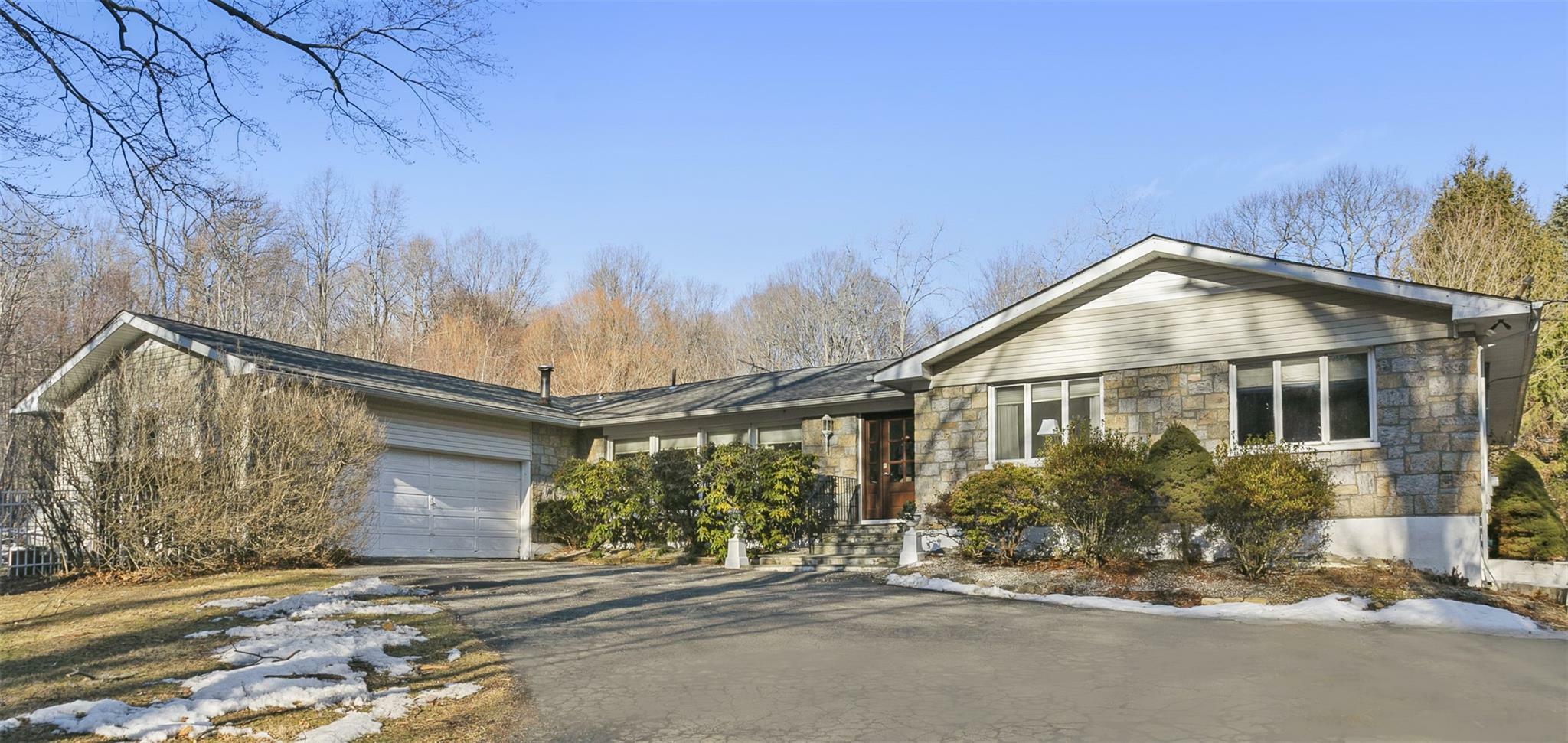 Property Photo: 20 Meadowcrest Court NY 10541