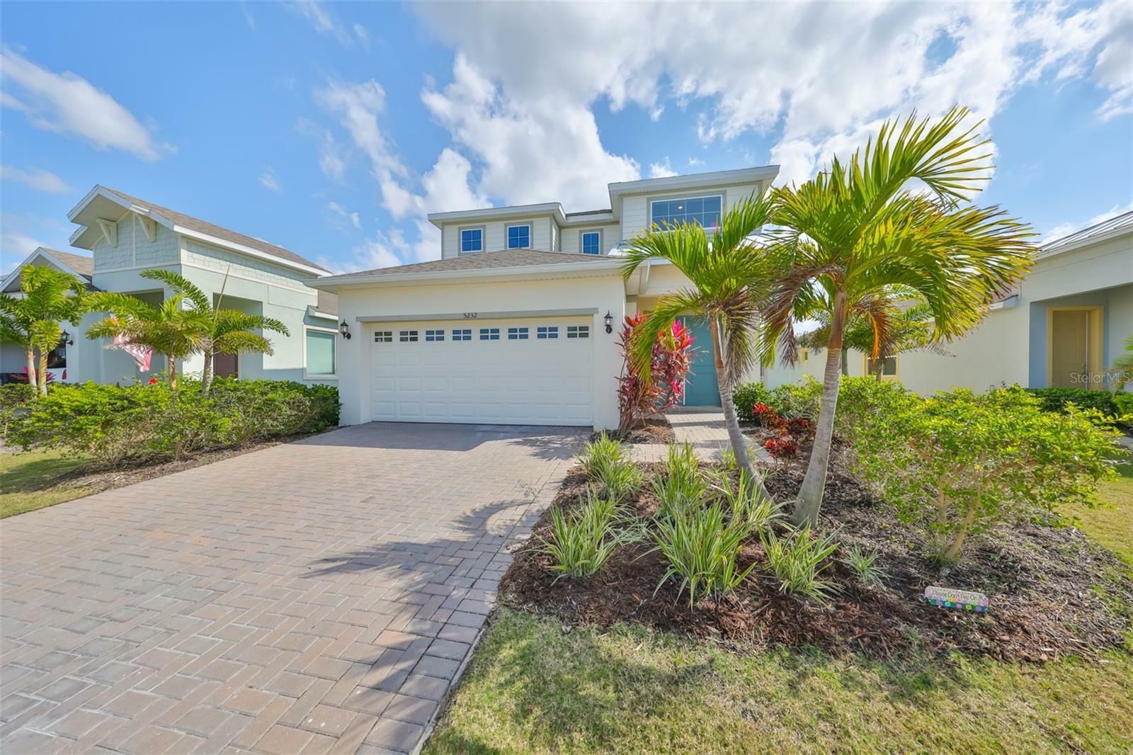 Property Photo:  5232 Wishing Arch Drive  FL 33572 