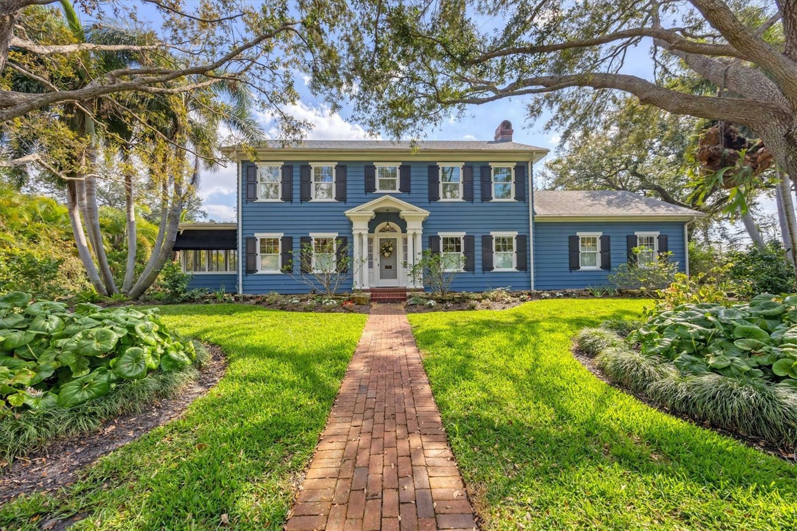 Property Photo: 1744 South Drive FL 34239