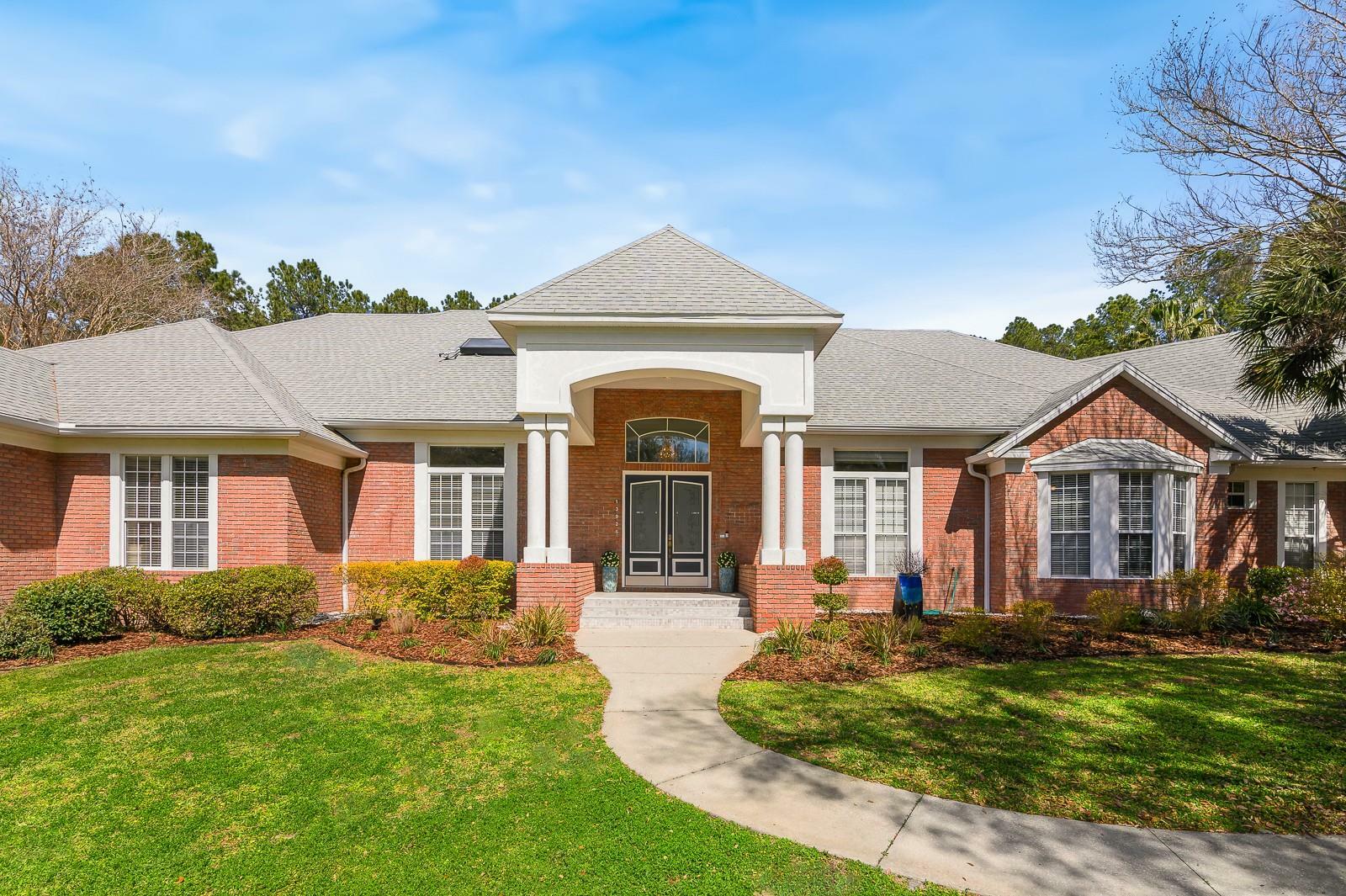 Property Photo: 13926 NW 21st Lane FL 32606