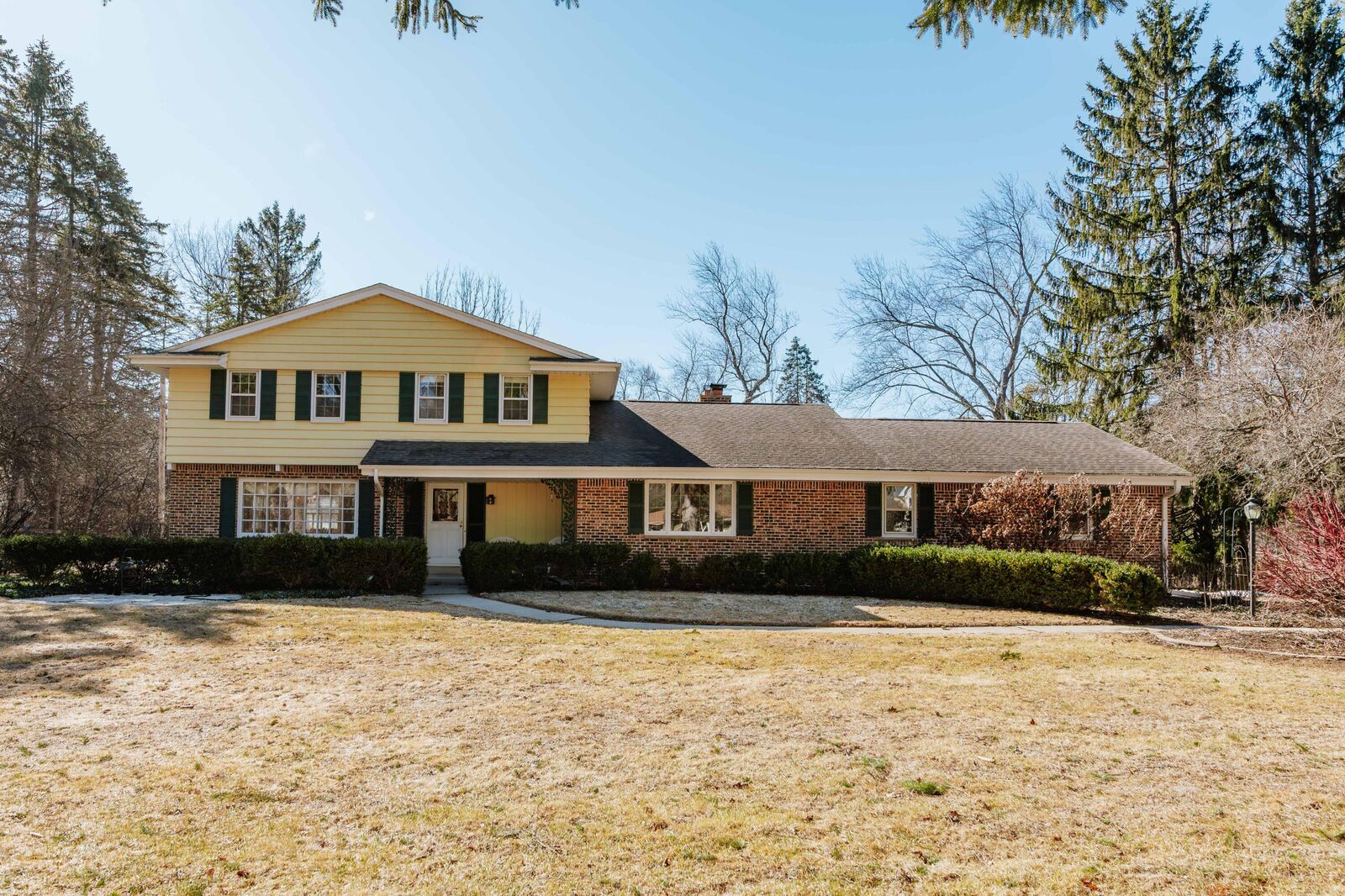 Property Photo: 7625 W Sunnyvale Rd WI 53097
