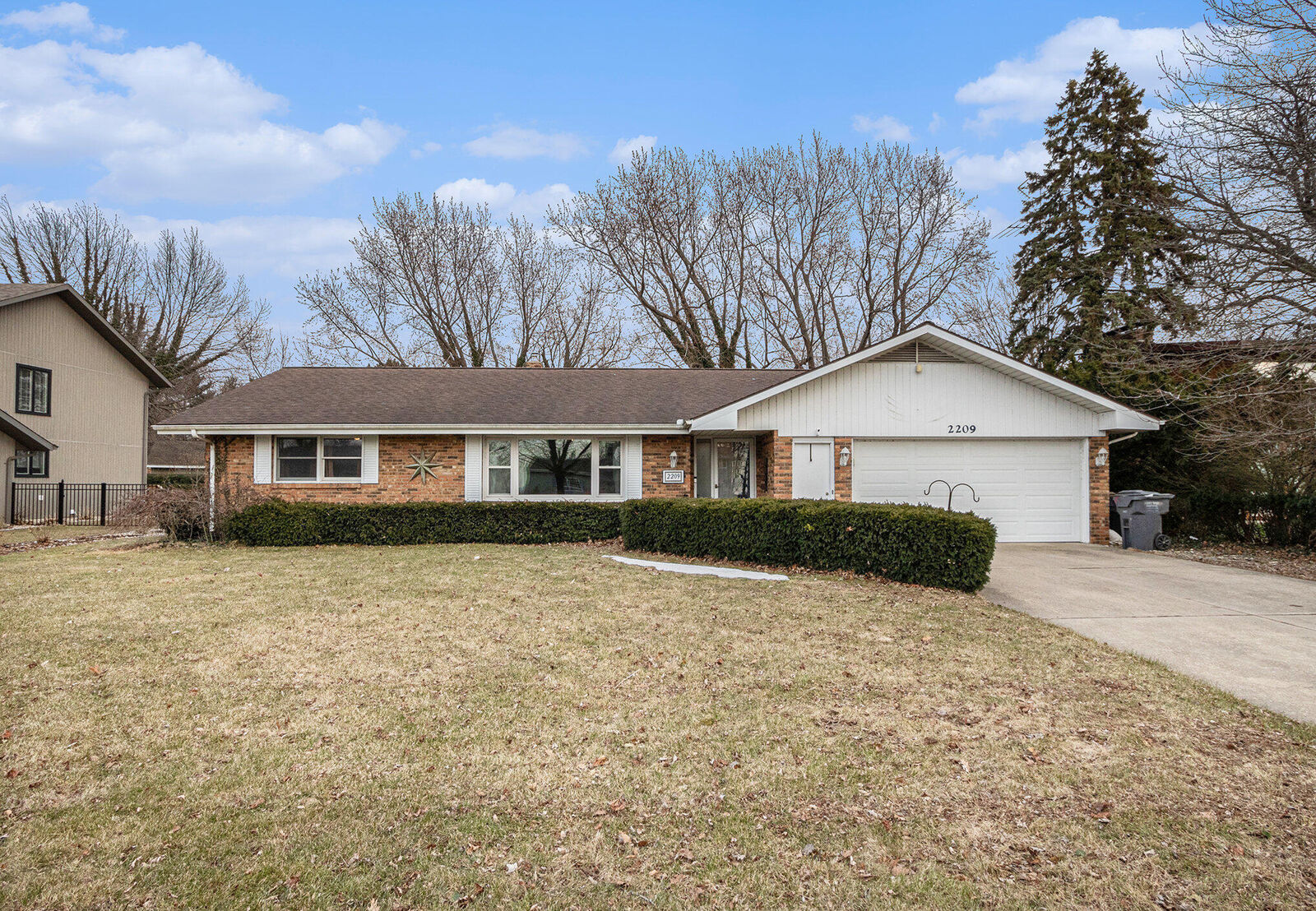 Property Photo: 2209 Lakeshore Drive MI 49085