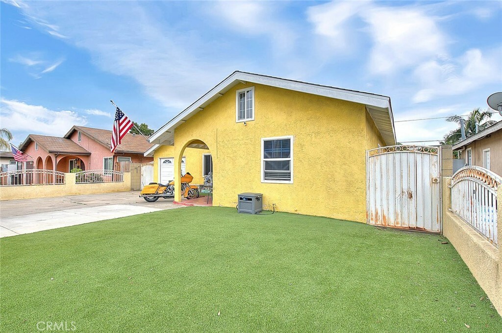 Property Photo:  8402 Buhman Avenue  CA 90660 