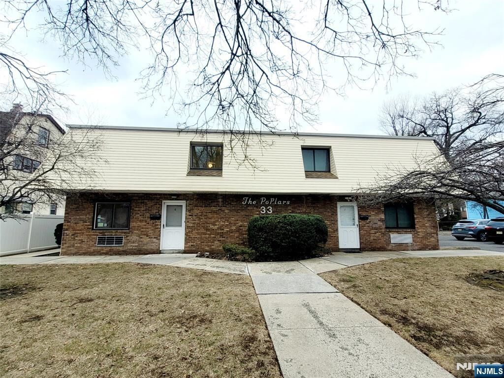 Property Photo: 33 Poplar Avenue 5 NJ 07601