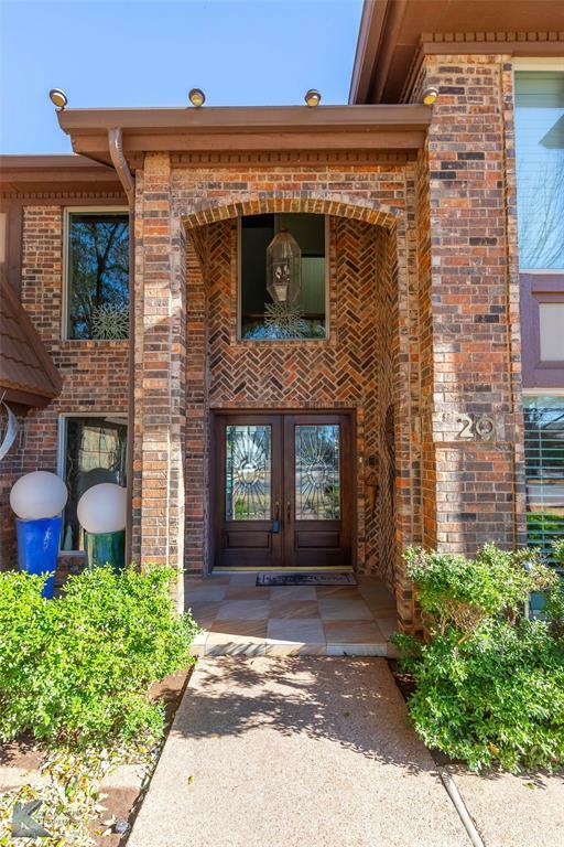 Property Photo: 20 Glen Abbey Street TX 79606