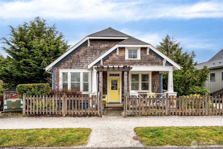 101  Compass Street  Pacific Beach WA 98571 photo