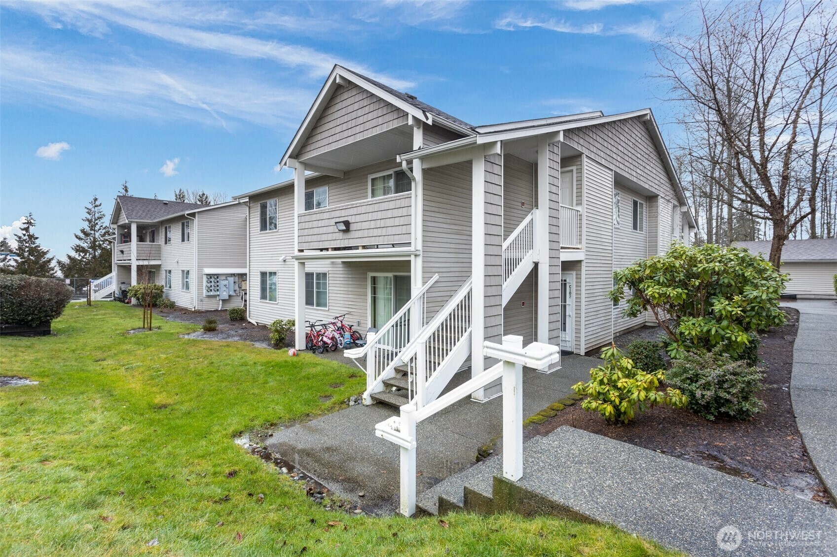 1001 W Casino Road C202  Everett WA 98204 photo