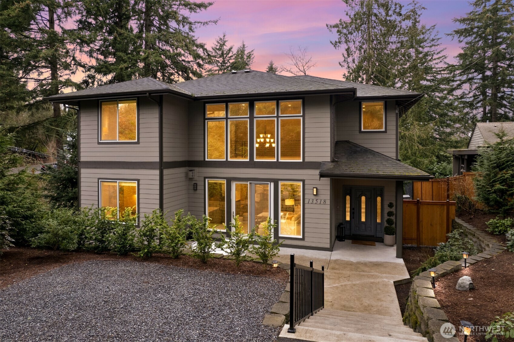 Property Photo: 13518 3rd Avenue NE WA 98125
