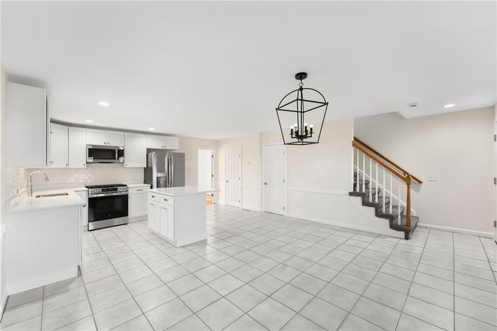 Property Photo:  704 Fairway Drive 704  RI 02842 