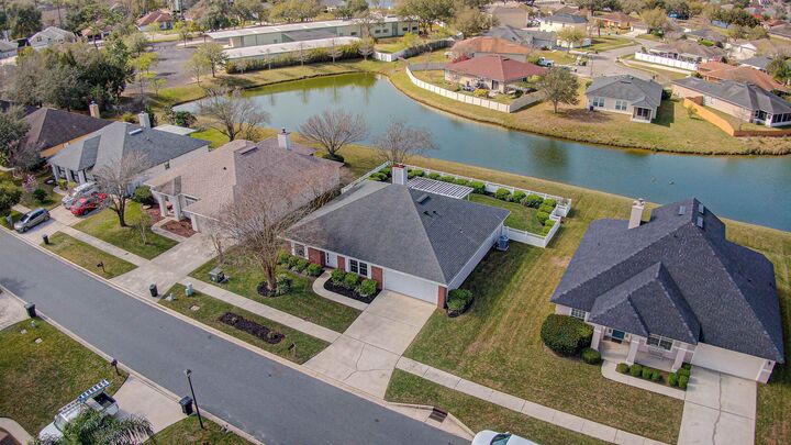 Property Photo: 6359 Lake Plantation Dr FL 32244