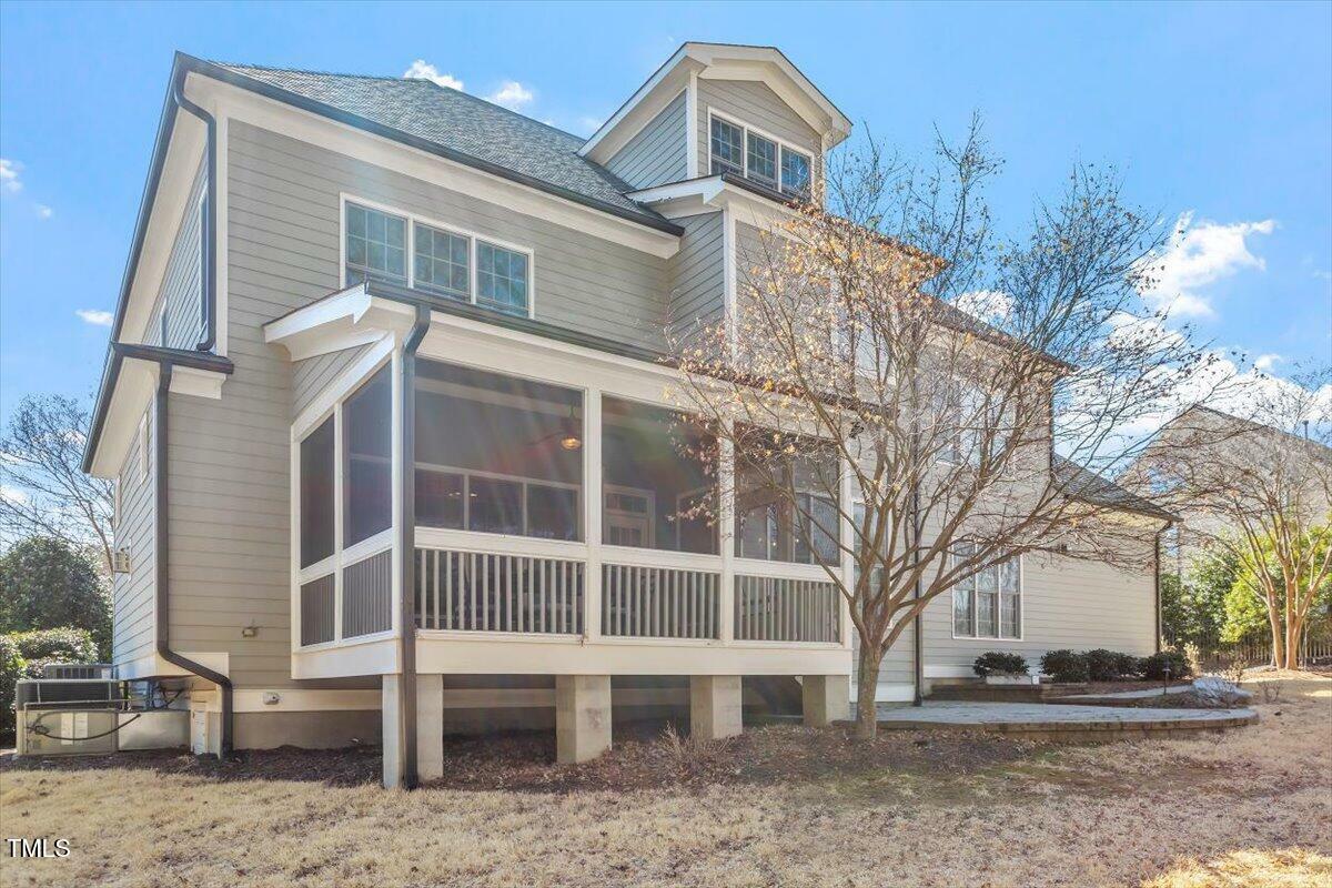 Property Photo: 105 Jessfield Place NC 27519