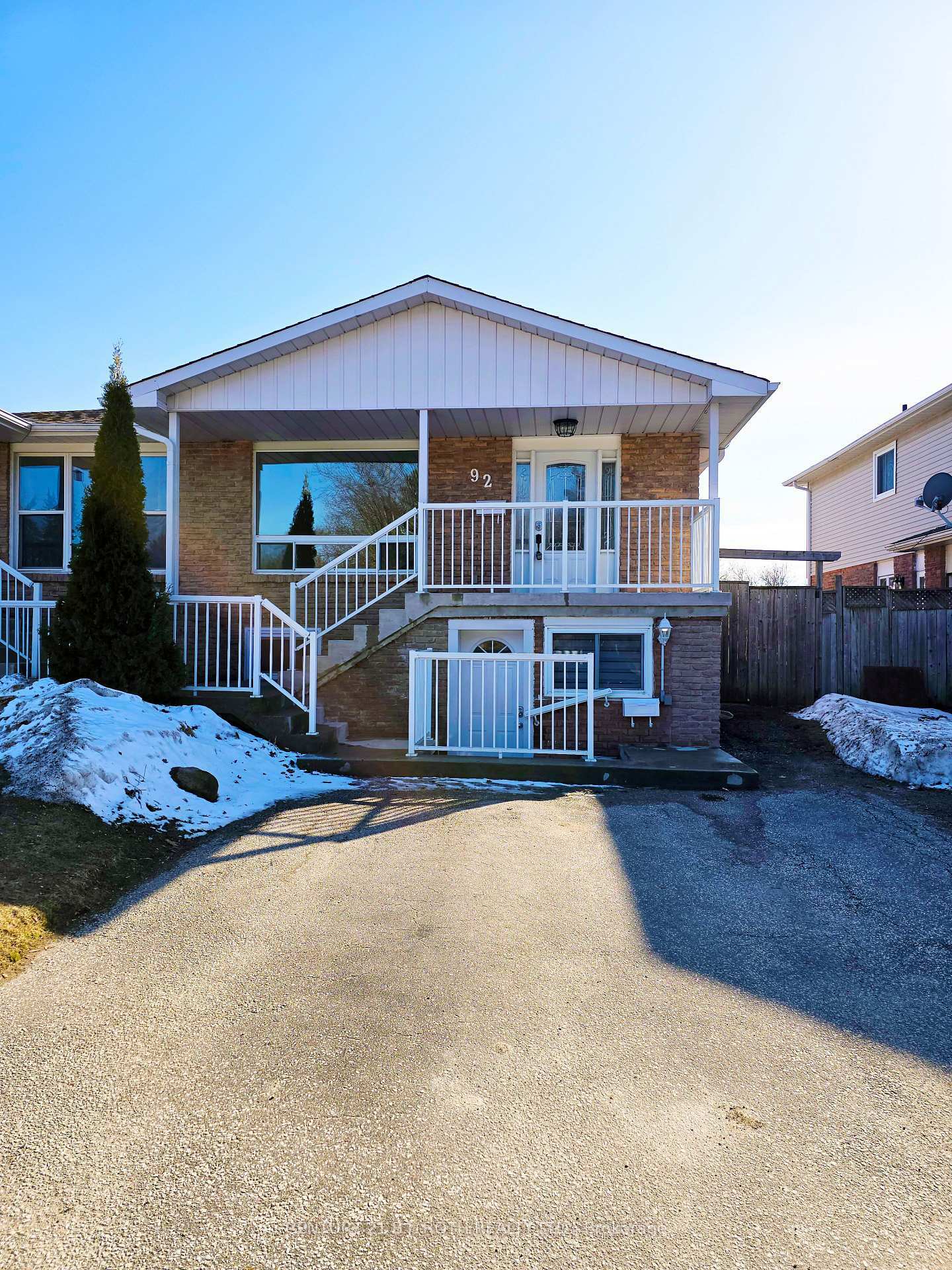 92 Kozlov Street  Barrie ON L4N 4P9 photo