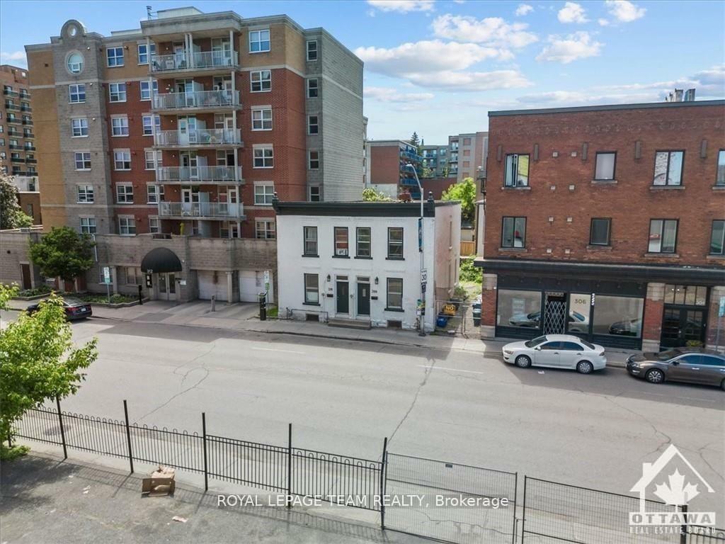 Photo de la propriété: 308-310 Cumberland St ON K1N 7H9