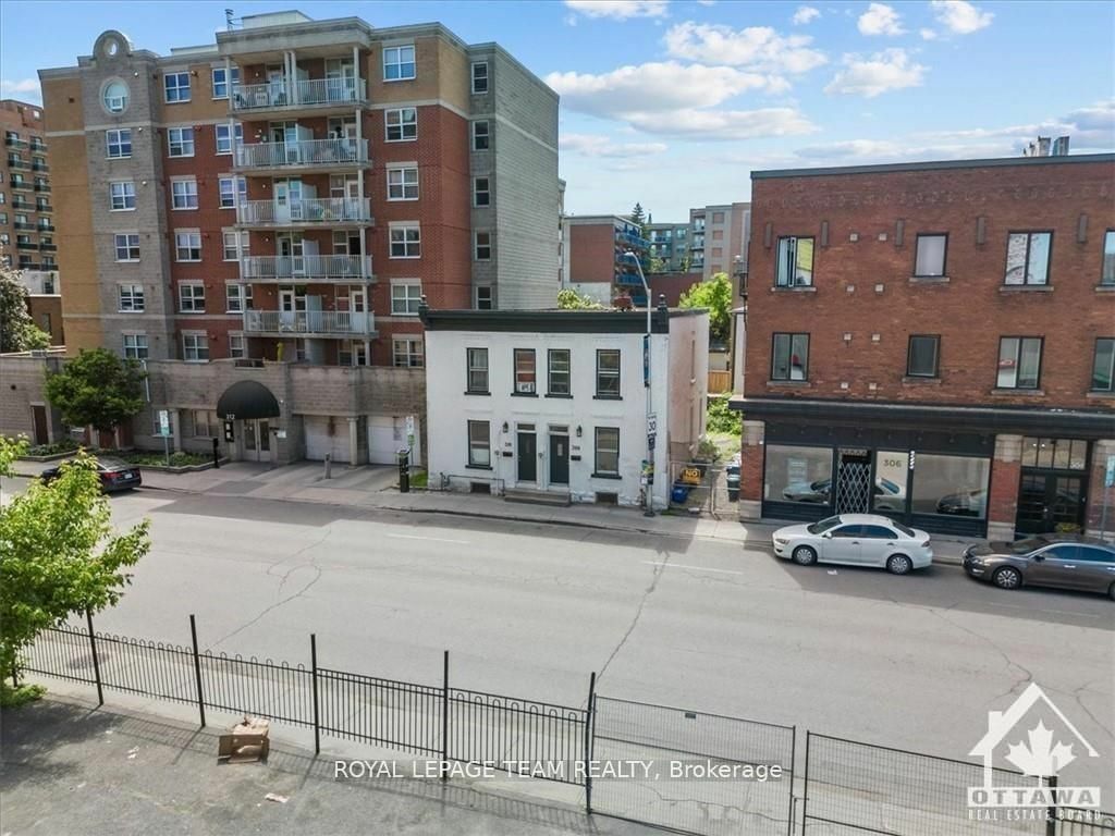 Photo de la propriété:  308-310 Cumberland St  ON K1N 7H9 