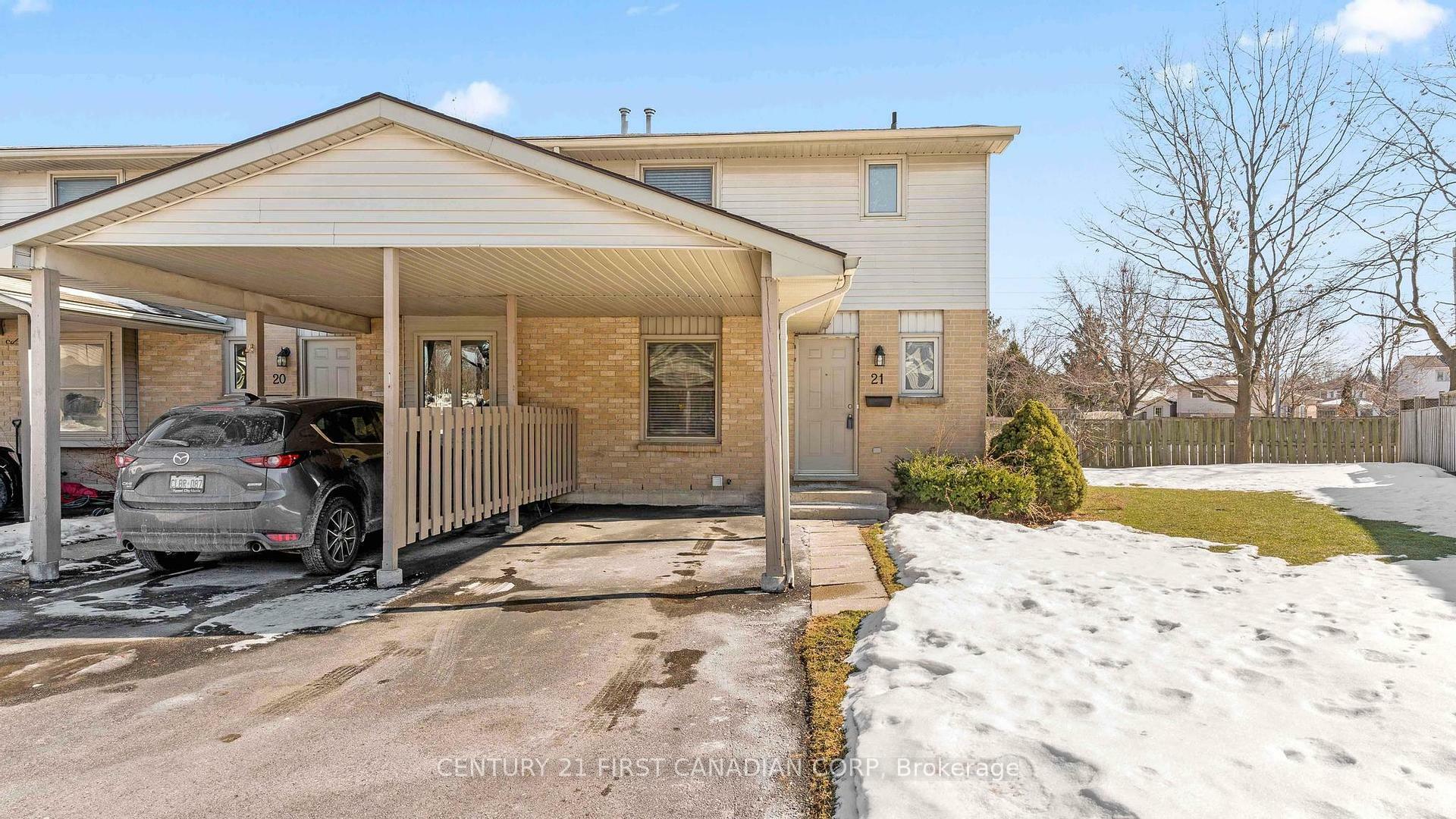 Property Photo: 25 Erica Crescent 21 ON N6E 3R6