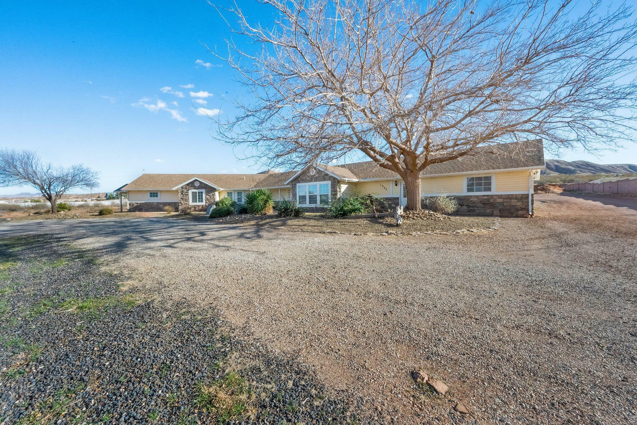 Property Photo: 1902 E Washington Dam UT 84780